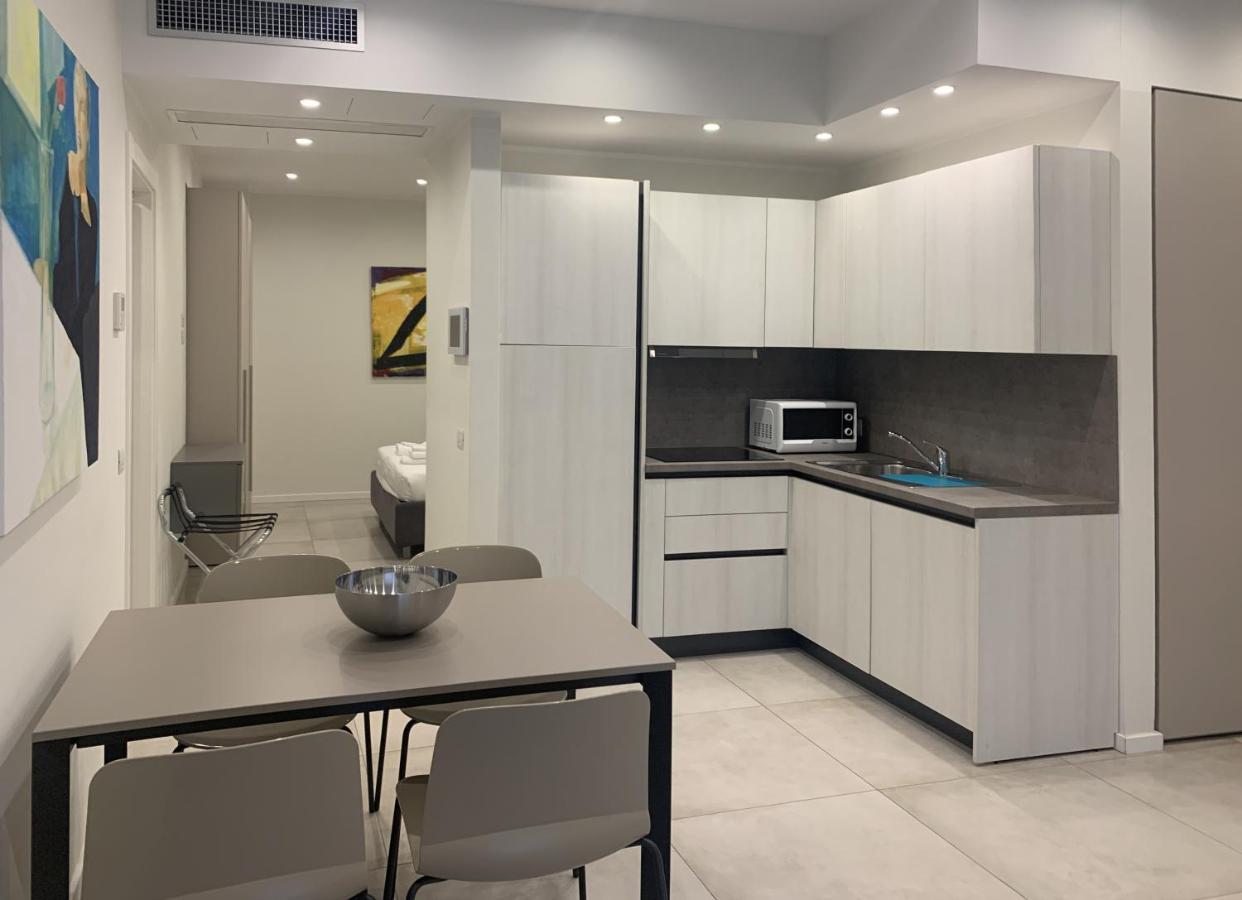 Casa Vacanze Residence Ideale Suites And Apartments Alassio Bagian luar foto