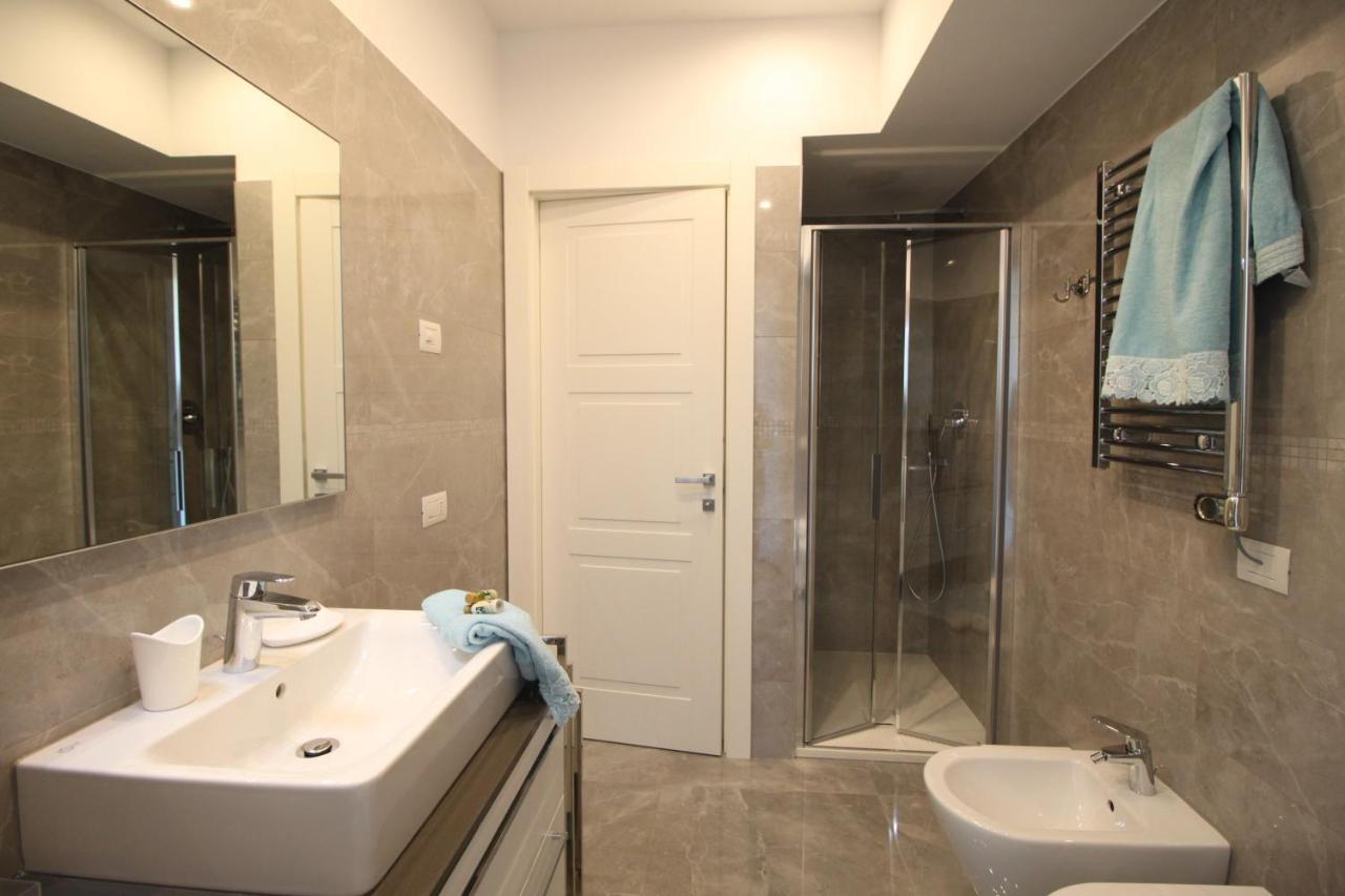 Casa Vacanze Residence Ideale Suites And Apartments Alassio Bagian luar foto